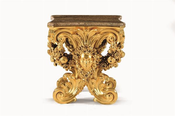 Tavolino in legno intagliato e dorato con piano in marmo, XIX secolo  - Asta Importanti Sculture, Arredi e Oggetti d'Arte - Associazione Nazionale - Case d'Asta italiane
