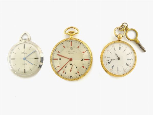 Tre orologi da tasca Portex, Supra e senza marca in oro giallo e bianco  - Asta Orologi - Associazione Nazionale - Case d'Asta italiane