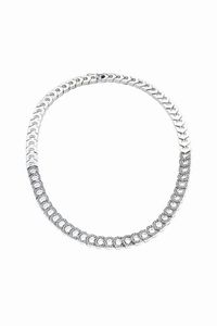 GIROCOLLO - Peso gr 107 7 Lunghezza cm 40 in oro bianco  composto da segmenti rigidi sagomati  al centro diamanti taglio brillante  [..]