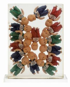 ARMAN FERNANDEZ : Accumulazione di bamboline, 2001  - Asta Arte Moderna e Contemporanea, Fotografia e Fumetti - Associazione Nazionale - Case d'Asta italiane