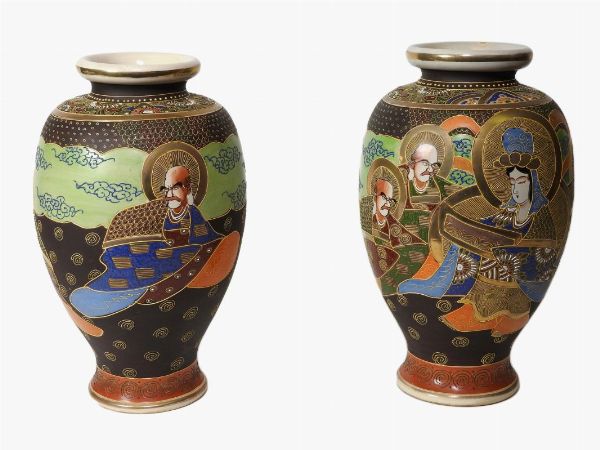 Coppia di vasi in ceramica  - Asta Complementi d'arredo, argenteria, dipinti antichi e curiosit - Associazione Nazionale - Case d'Asta italiane