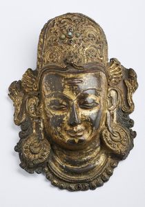 Arte Himalayana - 'Volto di Indra sbalzatoNepal, XIV - XV secolo'