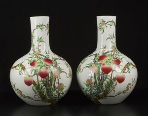 Arte Cinese - 'Coppia di vasi con pescheCina, inizi XX secolo'