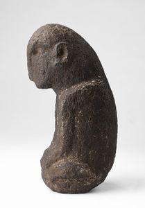Arte africana : Figura in pietraAfrica centrale (?)  - Asta ASTA 302 - NATURALIA E MIRABILIA - Associazione Nazionale - Case d'Asta italiane