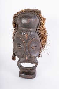 Arte africana : Maschera pwo, ChokweAngola  - Asta ASTA 302 - NATURALIA E MIRABILIA - Associazione Nazionale - Case d'Asta italiane