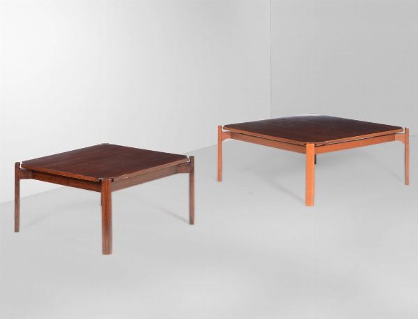 Due tavoli bassi con struttura e piano in legno.  - Asta Design Lab - Associazione Nazionale - Case d'Asta italiane