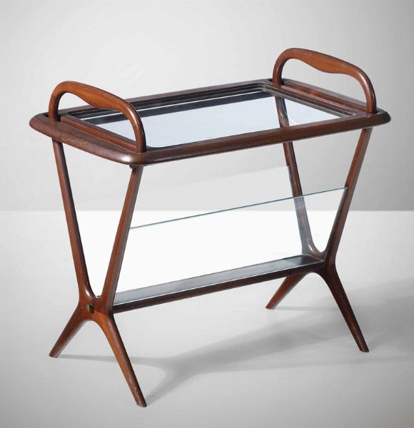 Tavolino portariviste con struttura in legno e piano in vetro.  - Asta Design Lab - Associazione Nazionale - Case d'Asta italiane