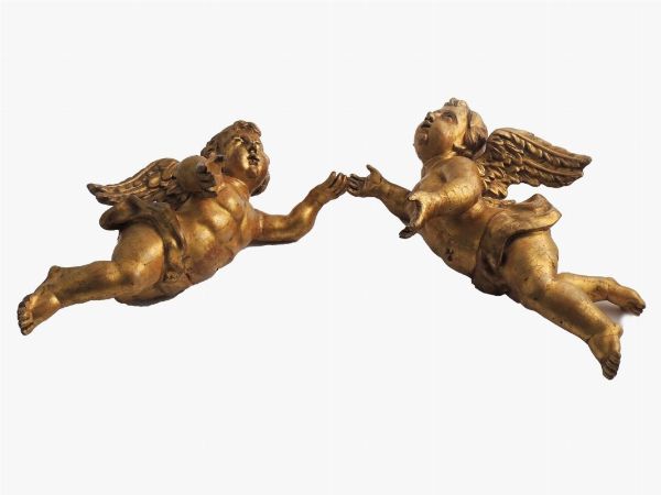 Coppia di angeli in legno intagliato e dorato  - Asta House Sale: Curiosit: Vintage, Soffitta e Cantina - Associazione Nazionale - Case d'Asta italiane