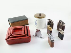 Lotto di accessori per fumatori  - Asta House Sale: Curiosit: Vintage, Soffitta e Cantina - Associazione Nazionale - Case d'Asta italiane