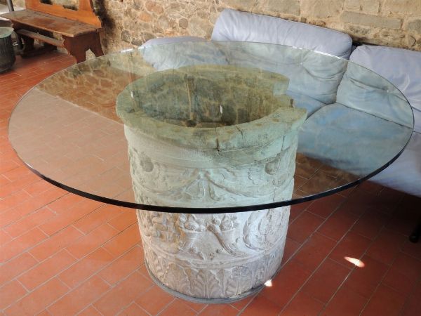 Antico pozzo scolpito in pietra d'Istria  - Asta House Sale: Il Parco - Associazione Nazionale - Case d'Asta italiane