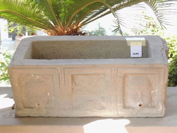 Antica vasca in pietra serena  - Asta House Sale: Il Parco - Associazione Nazionale - Case d'Asta italiane
