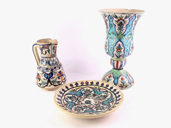 Tre ceramiche islamiche  - Asta La dimora del Collezionista - Villa delle Azalee a Firenze - III - Associazione Nazionale - Case d'Asta italiane