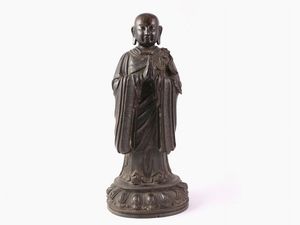 Antica figura di Buddha in bronzo  - Asta La dimora del Collezionista - Villa delle Azalee a Firenze - III - Associazione Nazionale - Case d'Asta italiane