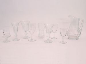 Due serviti di bicchieri in cristallo  - Asta La dimora del Collezionista - Villa delle Azalee a Firenze - III - Associazione Nazionale - Case d'Asta italiane