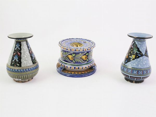 Tre ceramiche  - Asta La dimora del Collezionista - Villa delle Azalee a Firenze - IV - Associazione Nazionale - Case d'Asta italiane