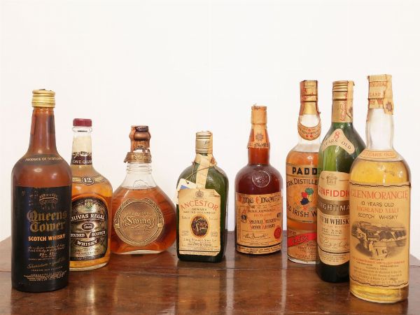 Otto bottiglie di scotch whisky  - Asta La dimora del Collezionista - Villa delle Azalee a Firenze - IV - Associazione Nazionale - Case d'Asta italiane