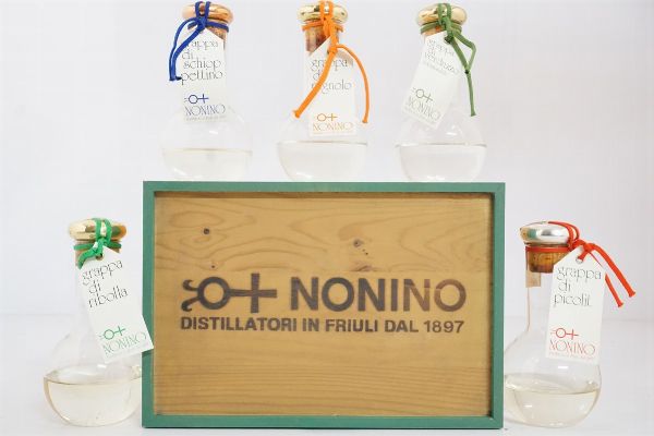 Grappa Nonino Edizione Limitata Anno 1981/82  - Asta ASTA A TEMPO | Smart Wine & Spirits - Associazione Nazionale - Case d'Asta italiane