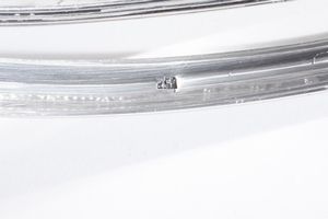 Cestino ovale in argento fuso, sbalzato e inciso. Inghilterra XIX secolo  - Asta Argenti da Collezione - Antichi - Associazione Nazionale - Case d'Asta italiane
