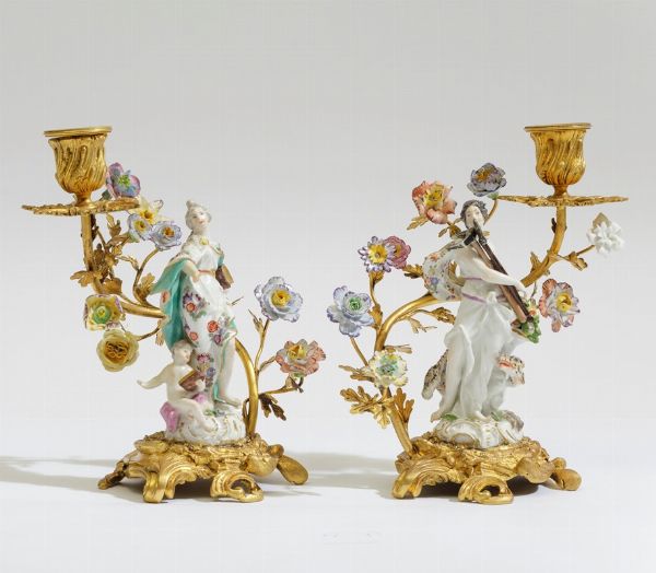 Coppia di candelabri da tavola Meissen, 1760 circa (figurine)  - Asta Maioliche e Porcellane - Associazione Nazionale - Case d'Asta italiane