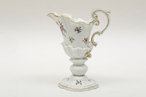Versatoio a casco Meissen, 1740-1750 circa  - Asta Maioliche e Porcellane - Associazione Nazionale - Case d'Asta italiane