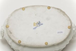 Zuppiera Meissen, 1763-1774 (porcellana) Fine del XIX - inizio XX secolo (policromia)  - Asta Maioliche e Porcellane - Associazione Nazionale - Case d'Asta italiane