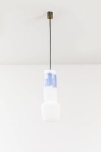 LELLA E MASSIMO VIGNELLI - Lampada a sospensione con diffusore in vetro di Murano. Prod. Venini anni '60 cm 95x16