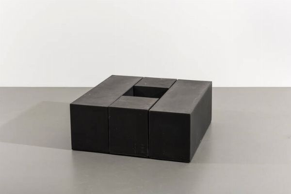 MARIO BELLINI : Tre tavolini sella serie Gli Scacchi  - Asta Asta 175 Design - Associazione Nazionale - Case d'Asta italiane