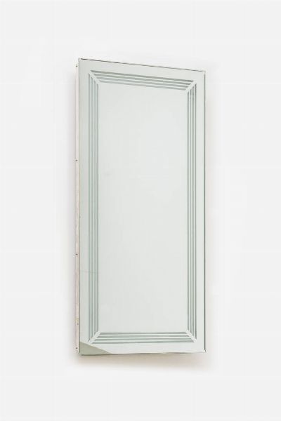 FONTANA ARTE  attribuito : Specchio in vetro retroilluminato con struttura in metallo cromato. Anni '70 cm 148x74x6 5  - Asta Asta 175 Design - Associazione Nazionale - Case d'Asta italiane