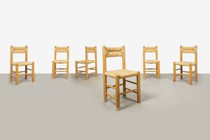 PRODUZIONE ITALIANA - Dodici sedie con struttura in legno chiaro  sedute in paglia intrecciata. Anni '40 cm 86 5x42x42 5