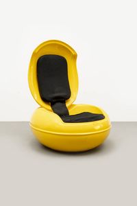 PETER GHYCZY : Poltrona mod. Garden Chair Egg  - Asta Asta 175 Design - Associazione Nazionale - Case d'Asta italiane