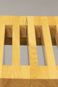 PRODUZIONE ITALIANA : Tre panche curve in legno verniciato. Anni '70 cm 48x130x45  - Asta Asta 175 Design - Associazione Nazionale - Case d'Asta italiane