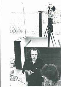 Abate Claudio : Vito Acconci. Exploding House PAC, Milano, Maggio - Giugno 1981  - Asta Asta a Tempo | Fotografia - Associazione Nazionale - Case d'Asta italiane