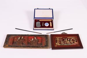 Lotto di cinque oggetti  - Asta Arredi Antichi, Icone Russe e una collezione di modelli di mobili - Associazione Nazionale - Case d'Asta italiane