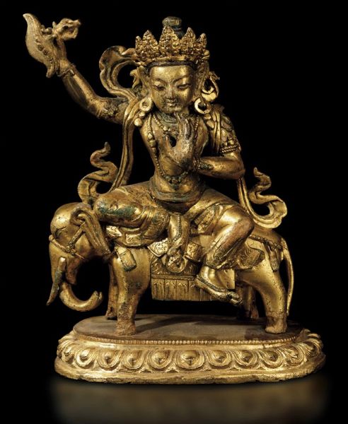 Figura di Samantabhadra in bronzo dorato con in mano karttrka seduto su elefante, Tibet, XVIII secolo  - Asta Fine Chinese Works of Art - Associazione Nazionale - Case d'Asta italiane