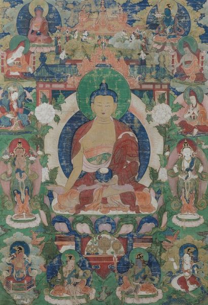 Thangka su seta con Buddha centrale e altre divinit, Tibet, XIX secolo  - Asta Fine Chinese Works of Art - Associazione Nazionale - Case d'Asta italiane