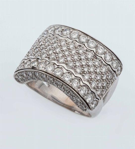 Lotto composto da un anello a fascia ed un pendente ancora con diamanti  - Asta Fine Jewels - Associazione Nazionale - Case d'Asta italiane