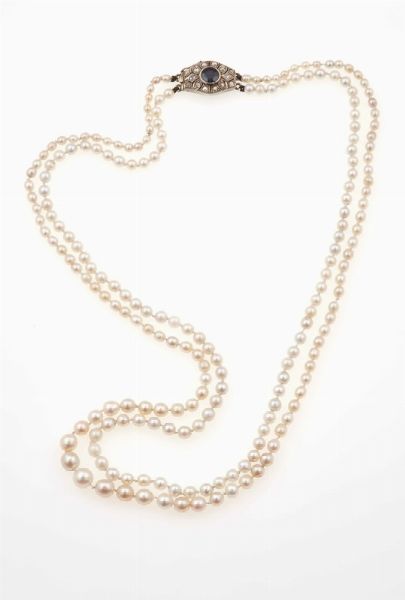 Collana composta da due fili di perle naturali e coltivate  - Asta Fine Jewels - Associazione Nazionale - Case d'Asta italiane