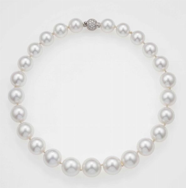 Girocollo con perle Australia e diamanti  - Asta Fine Jewels - Associazione Nazionale - Case d'Asta italiane