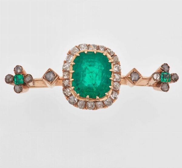 Spilla con smeraldo Colombia di ct 6.00 circa  - Asta Fine Jewels - Associazione Nazionale - Case d'Asta italiane