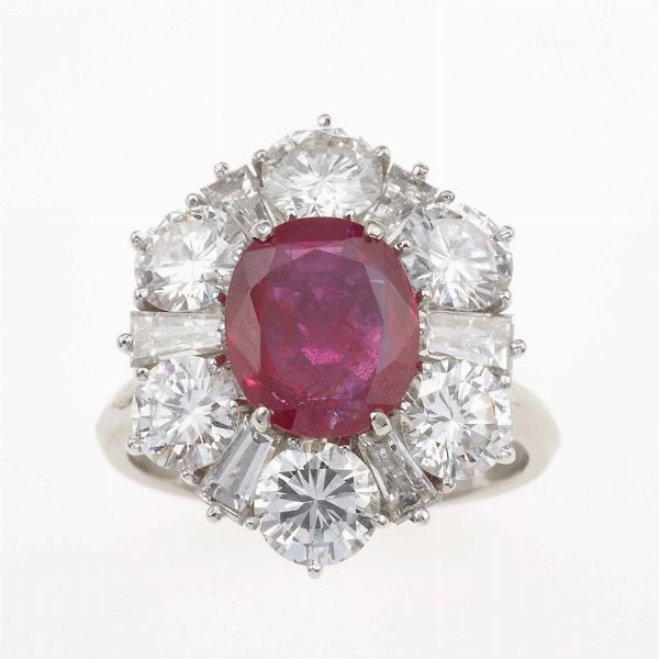 Anello con rubino Burma di ct 2.75 circa e diamanti a contorno  - Asta Fine Jewels - Associazione Nazionale - Case d'Asta italiane