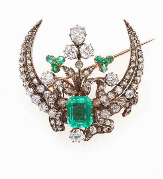 Spilla Honey Moon con smeraldo Colombia e diamanti di vecchio taglio  - Asta Fine Jewels - Associazione Nazionale - Case d'Asta italiane