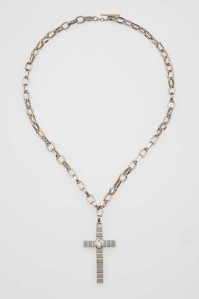 Pendente croce con diamante di vecchio taglio di ct 0.95 circa  - Asta Fine Jewels - Associazione Nazionale - Case d'Asta italiane