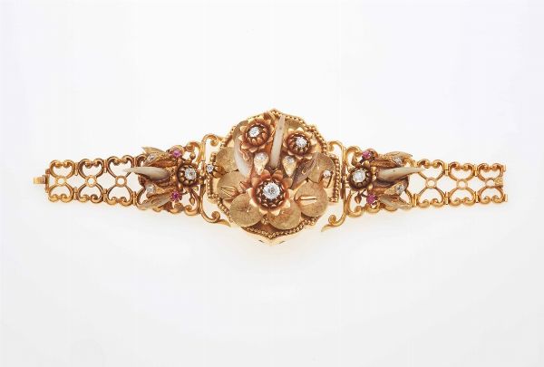 Bracciale trasformabile in spilla e pendente con diamanti di vecchio taglio e rubini  - Asta Fine Jewels - Associazione Nazionale - Case d'Asta italiane