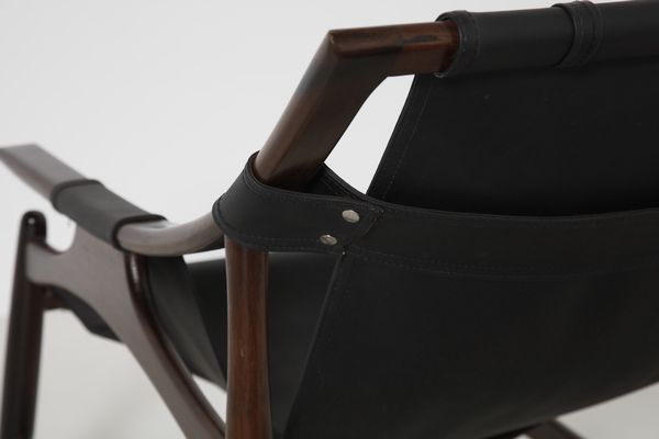 LICEU DE ARTES E OFICIOS : Lounge chair, anni Cinquanta.  - Asta ASTA 308 - DESIGN (Tradizionale) - Associazione Nazionale - Case d'Asta italiane