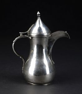 Arte Islamica - Bricco in argento per il mercato turco Europa, probabilmente Francia, XIX secolo