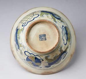Arte Islamica : Coppa in ceramica in stile cinese Probabilmente Iran Safavide, XVII secolo  - Asta ASTA ISLAMICA E INDIA (Tradizionale) - Associazione Nazionale - Case d'Asta italiane