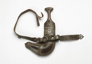 Arte Islamica : Jambya decorata in argento Yemen, XIX secolo  - Asta ASTA ISLAMICA E INDIA (Tradizionale) - Associazione Nazionale - Case d'Asta italiane