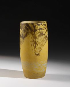 DAUM - Gobelet in vetro doppio, decoro maculato in policromo giallo e bruno.