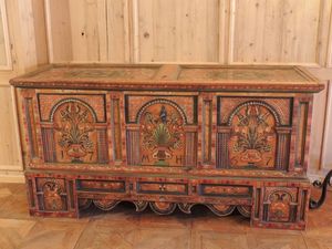 Cassone tirolese in legno dipinto  - Asta Arredi tirolesi di Villa Regina a Dobbiaco - Associazione Nazionale - Case d'Asta italiane