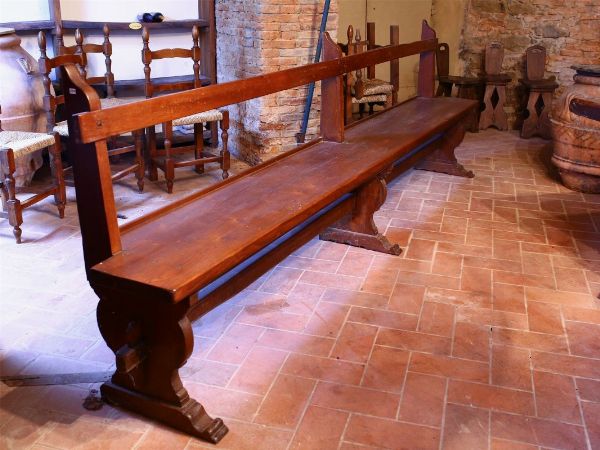 Grande panca rustica in legno tenero  - Asta Arredi e Dipinti di Palazzo al Bosco - Associazione Nazionale - Case d'Asta italiane